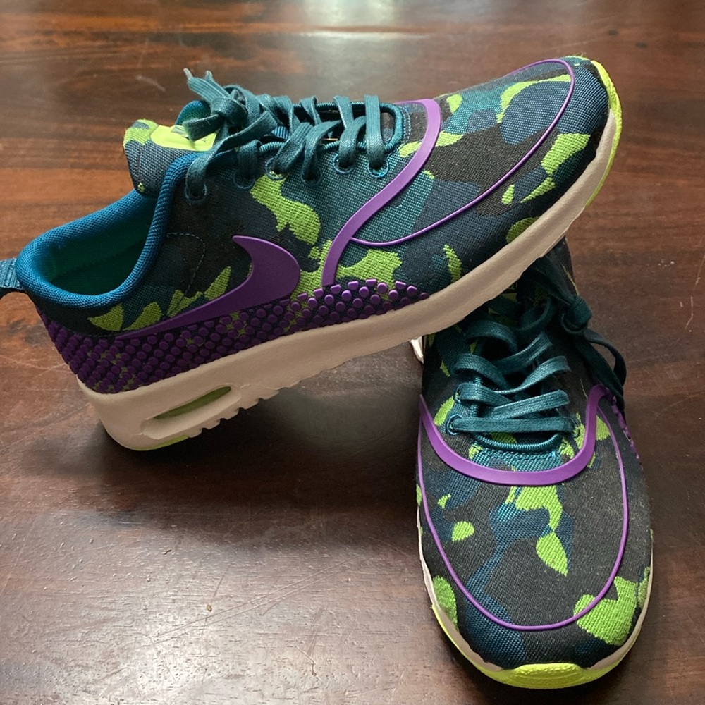 New women’s Nike air max. Size 7